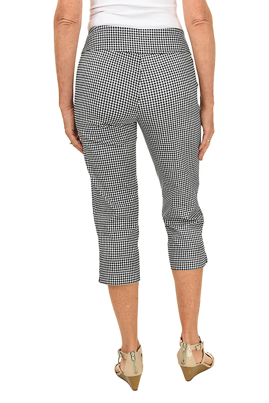 Checkered Pull-On Crop Pant