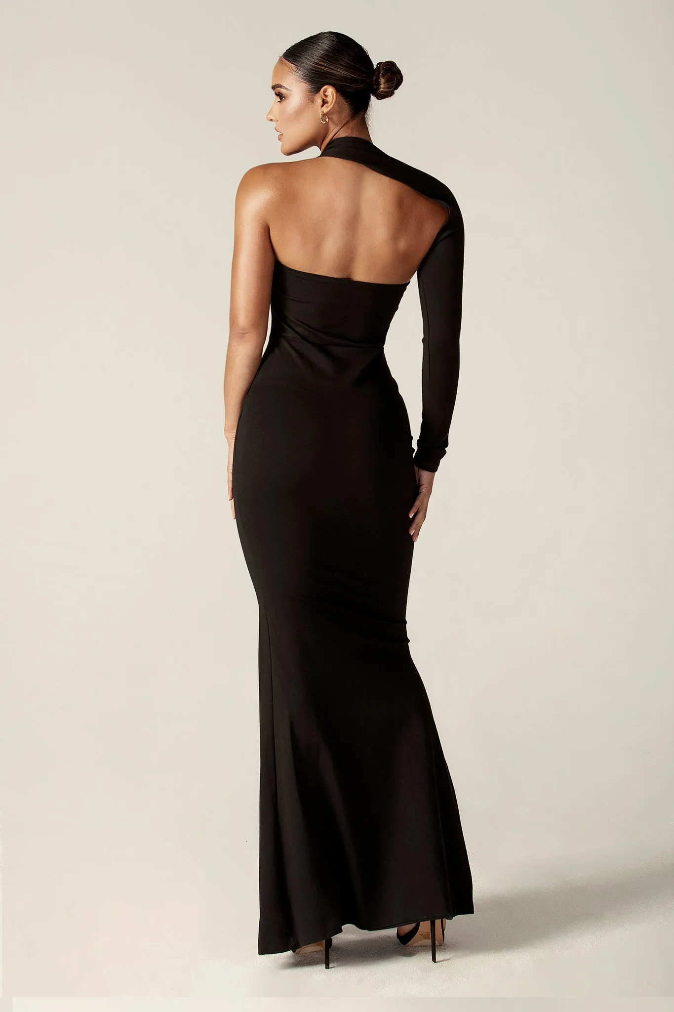 Lilux One Shoulder Modern Maxi Dress (Black)