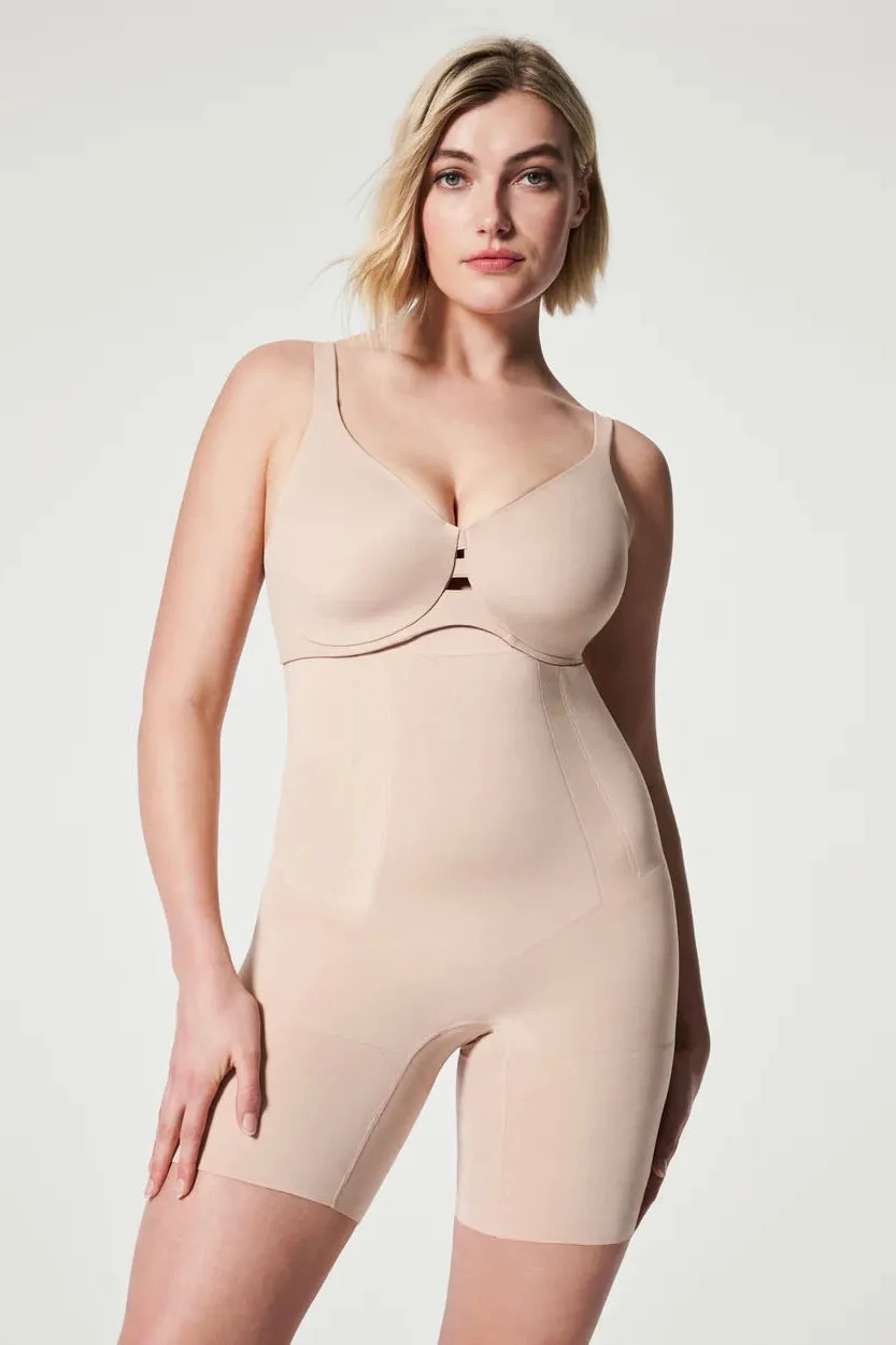 OnCore Sculpting High-Waisted Mid-Thigh Short